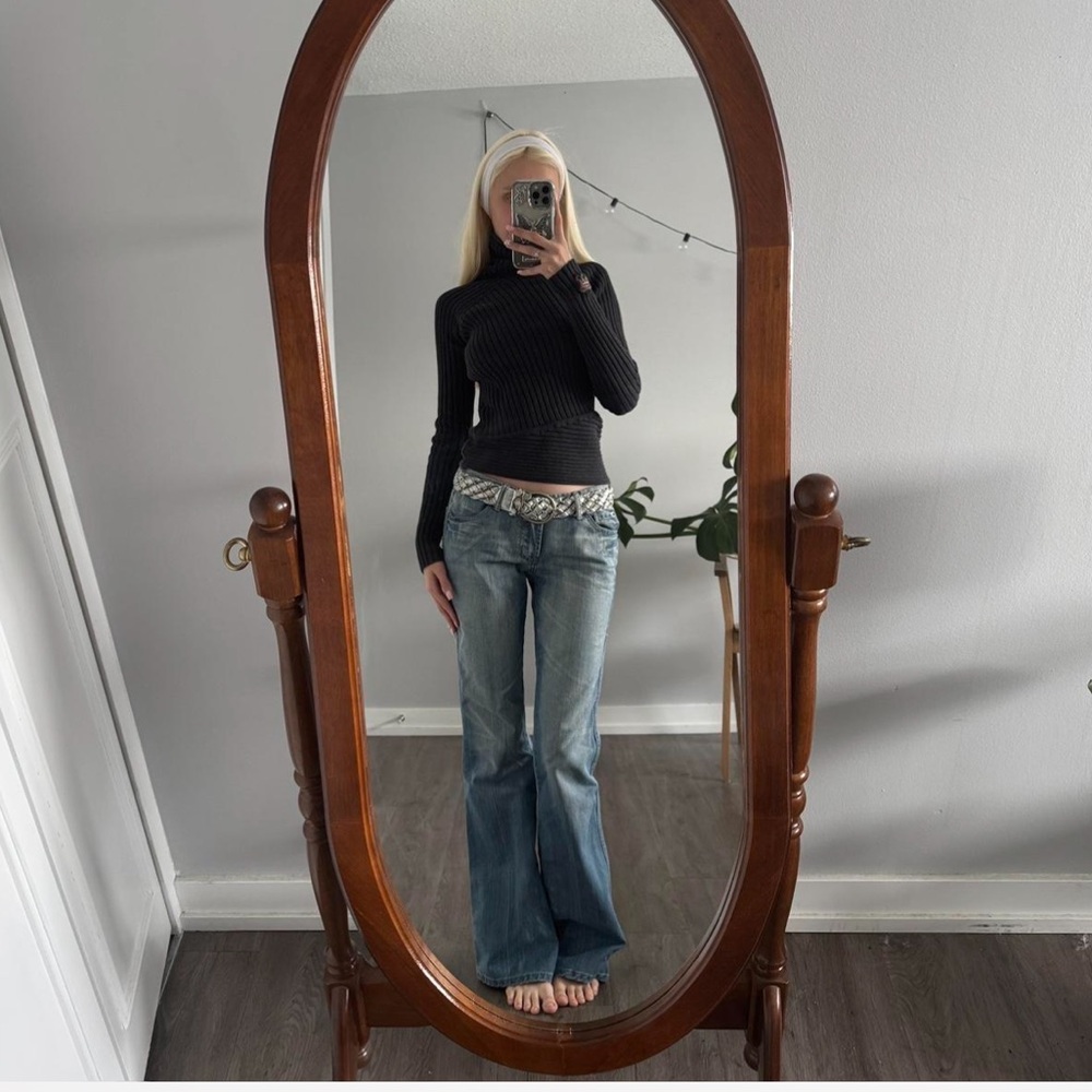 Y2K Light Blue Flare Jeans with Belt
